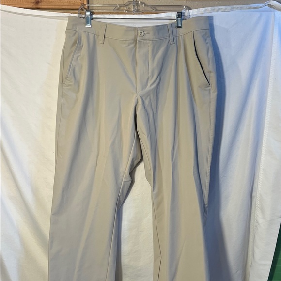 Under Armor Men's Classic Tan Pants - Picture 1 of 4